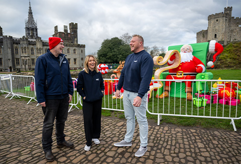 Cymunedau’n paratoi at y Nadolig gydag Ogi Image