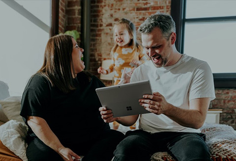 Cyfle i arbed cannoedd ar benwythnos mawr dydd Gwener Du Image